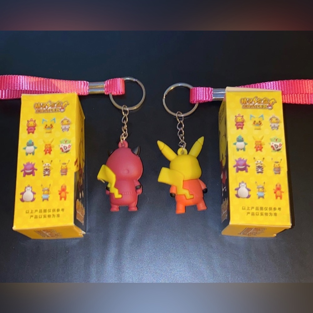 2x Pokémon Keychains For keys figurines two ninjas figure orange and purple - Picture 2 of 6